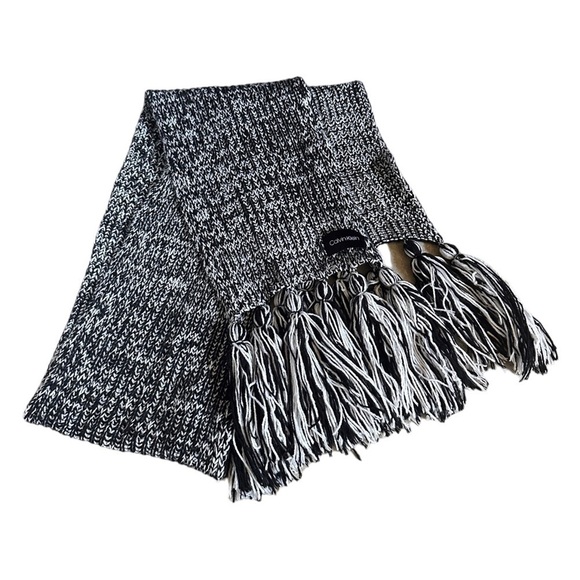 Calvin Klein Marled Chunky Knit Scarf Long Black Fringe Pom Pom Wool Blend - Picture 2 of 8